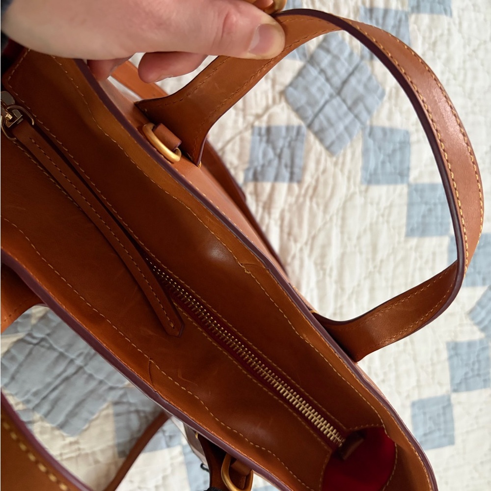 NWT Dooney & Bourke Florentine Darla Shopper Tote - Picture 13 of 16